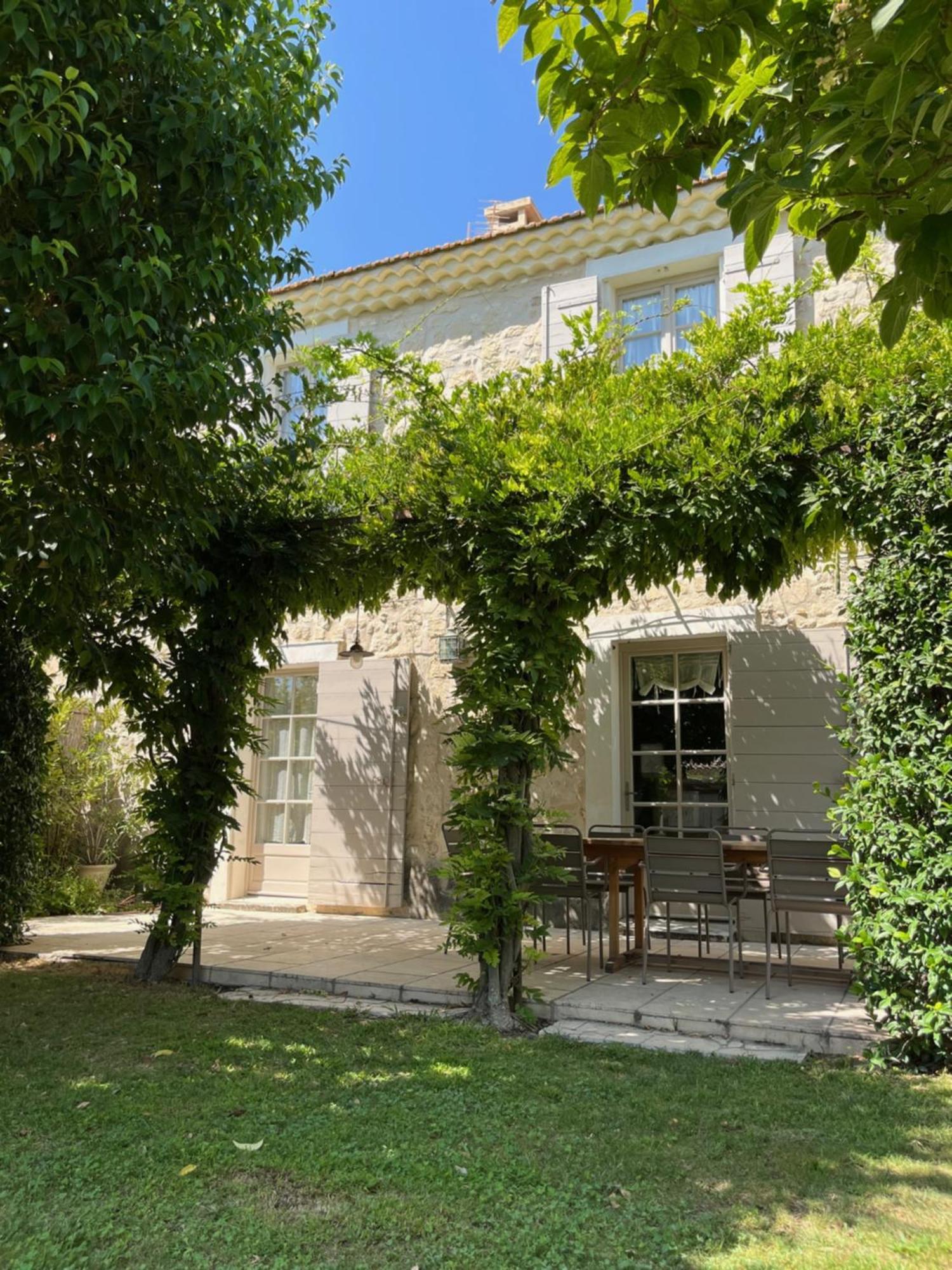 Le Mas Du Chemin : Mas Typique Des Alpilles Paradou Bagian luar foto